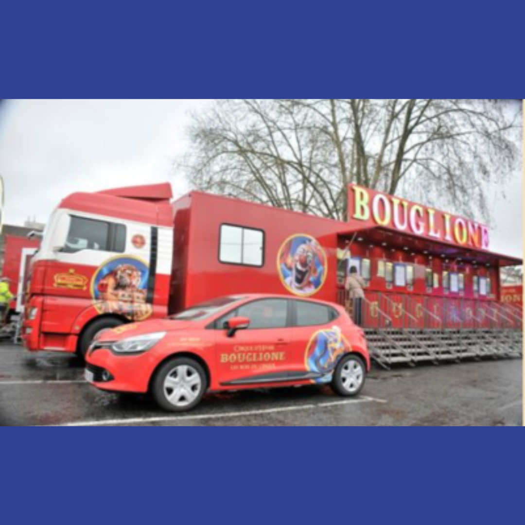 Tracteur Man et semi caisses Bouglione